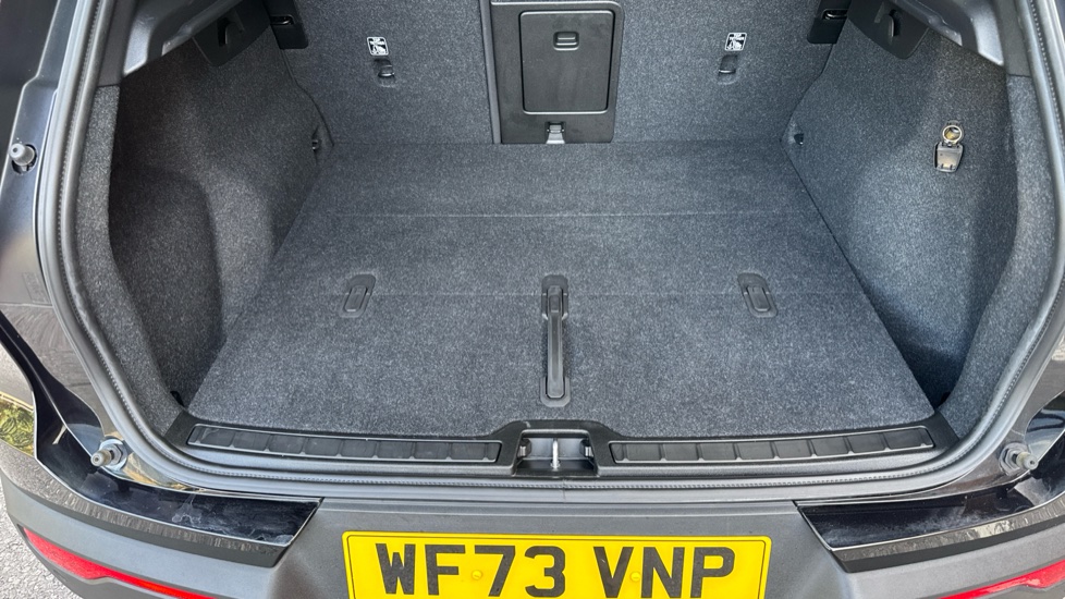 Volvo XC40 2.0 B3P Plus Dark 5dr Auto Petrol Estate - Image 15
