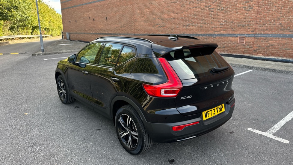 Volvo XC40 2.0 B3P Plus Dark 5dr Auto Petrol Estate - Image 19