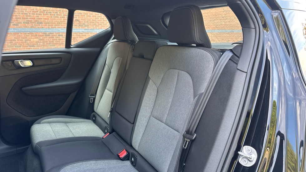 Volvo XC40 2.0 B3P Plus Dark 5dr Auto Petrol Estate - Image 21