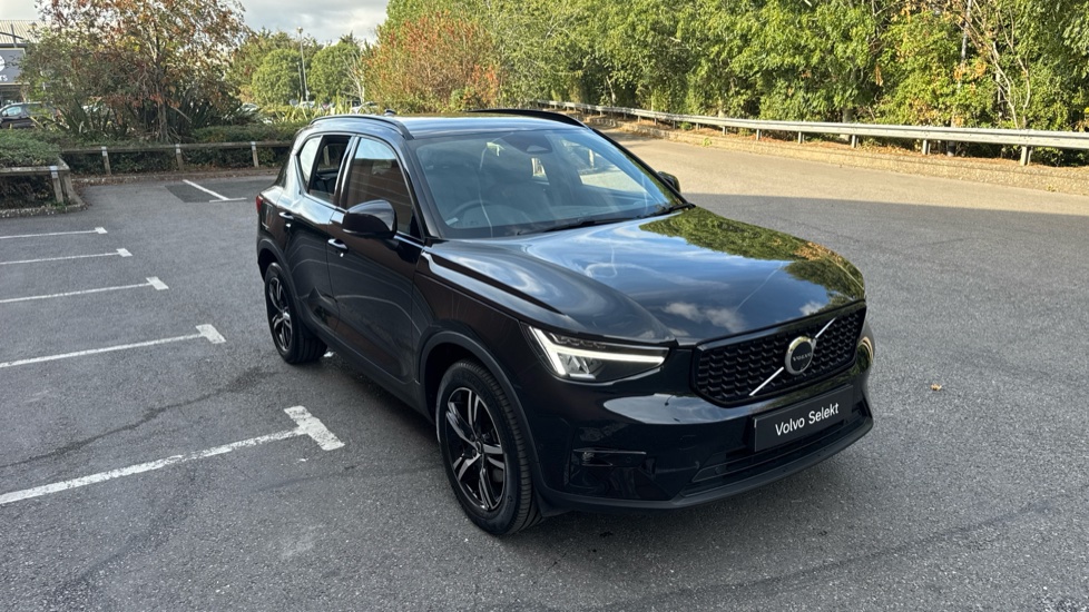 Volvo XC40 2.0 B3P Plus Dark 5dr Auto Petrol Estate - Image 31