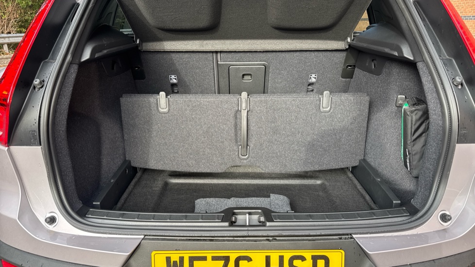 Volvo XC40 2.0 B3P Plus Dark 5dr Auto Petrol Estate - Image 15