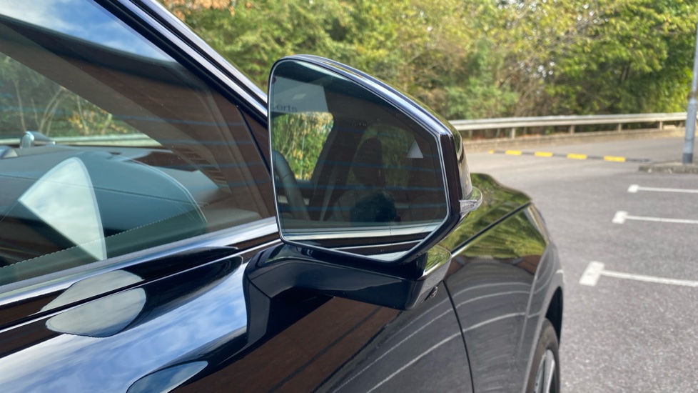 Volvo EX90 300kW Twin Motor Ultra 111kWh 5dr Auto Electric Estate - Image 28