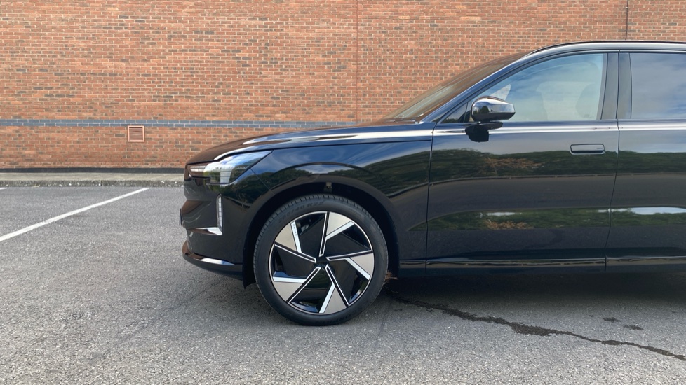 Volvo EX90 300kW Twin Motor Ultra 111kWh 5dr Auto Electric Estate - Image 33