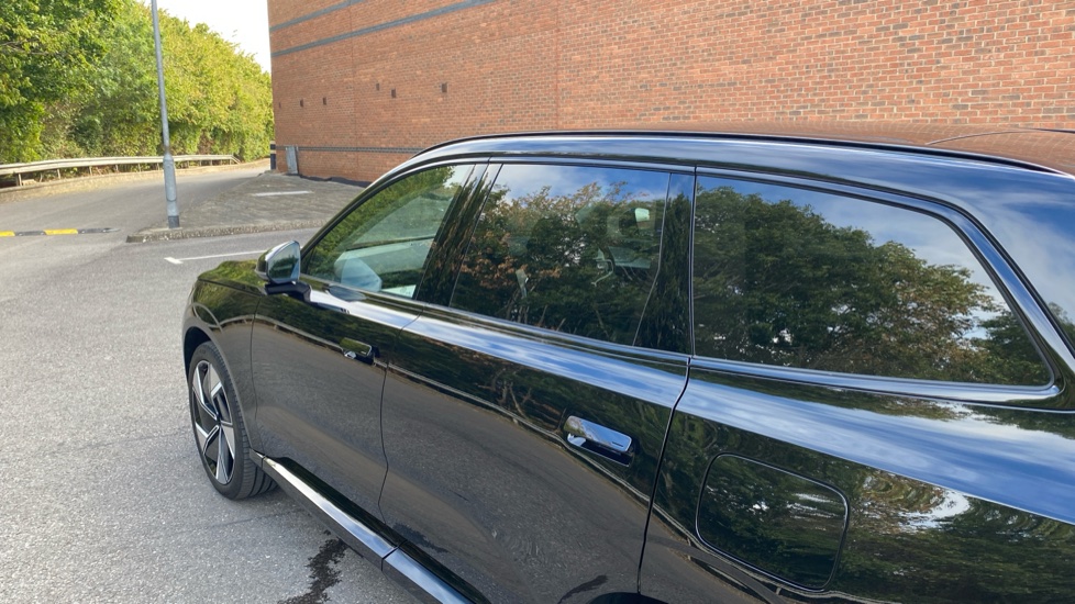 Volvo EX90 300kW Twin Motor Ultra 111kWh 5dr Auto Electric Estate - Image 34