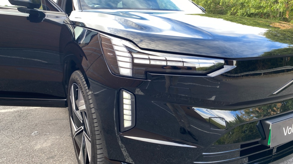 Volvo EX90 300kW Twin Motor Ultra 111kWh 5dr Auto Electric Estate - Image 54