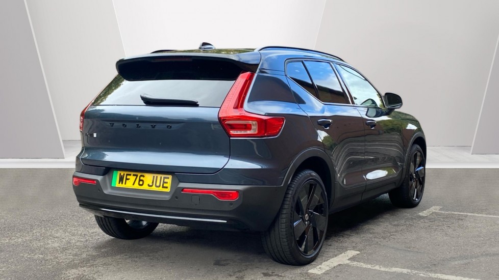 Volvo EX40 185kW Ext Range Ultra Black Edition 82kWh 5dr Auto Electric Estate - Image 2