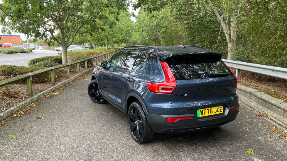 Volvo EX40 185kW Ext Range Ultra Black Edition 82kWh 5dr Auto Electric Estate - Image 50