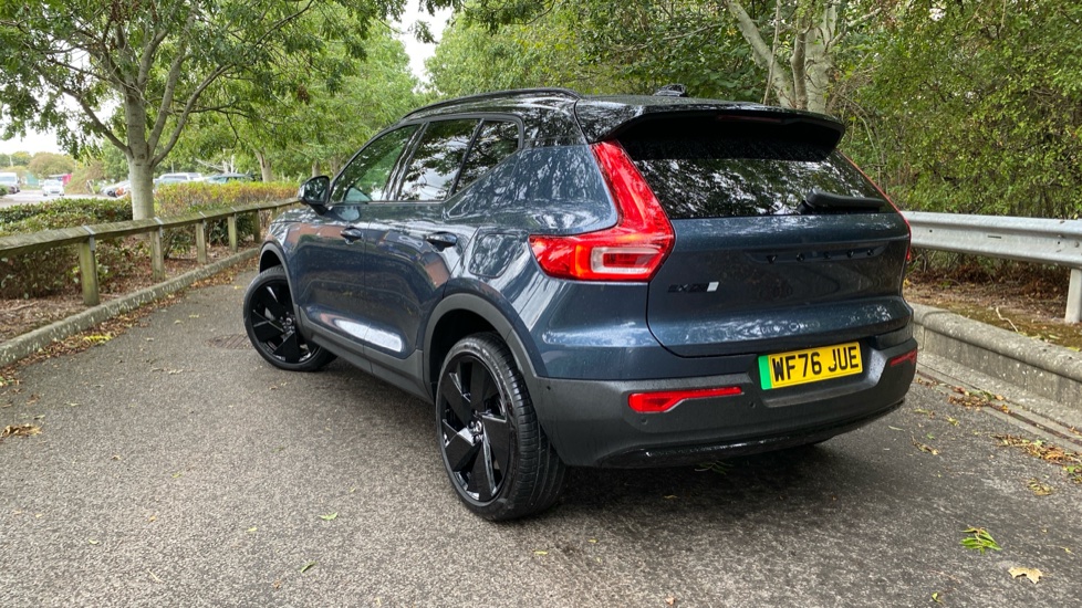 Volvo EX40 185kW Ext Range Ultra Black Edition 82kWh 5dr Auto Electric Estate - Image 51