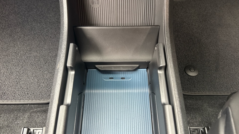 Volvo EX30 200kW Single Motor Plus 51kWh 5dr Auto Electric Estate - Image 46