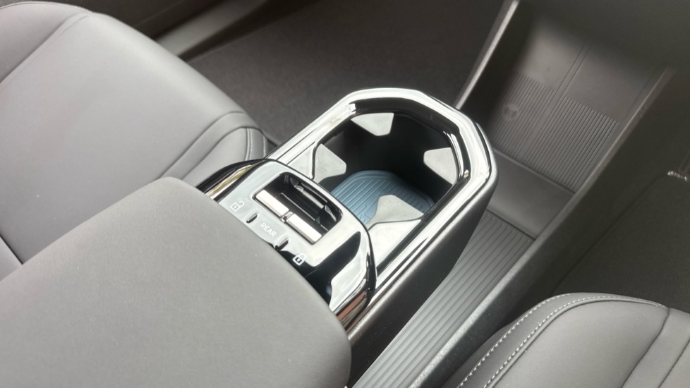 Volvo EX30 200kW Single Motor Plus 51kWh 5dr Auto Electric Estate - Image 49