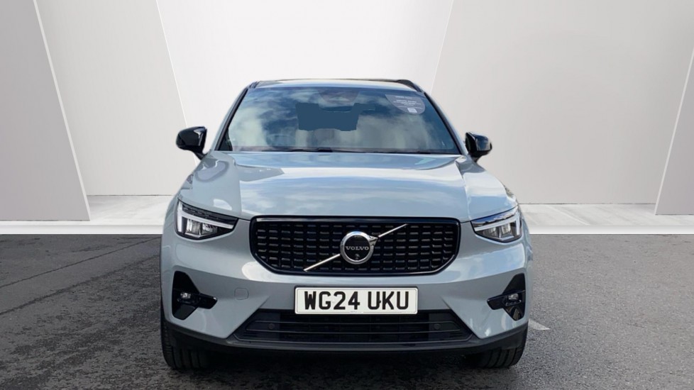 Volvo XC40 2.0 B3P Plus Dark 5dr Auto Petrol Estate - Image 8