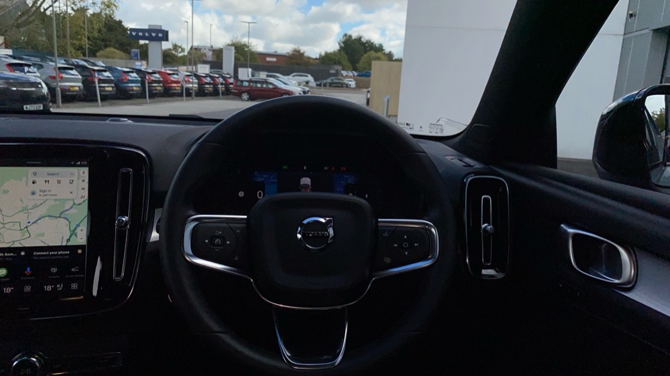 Volvo XC40 2.0 B3P Plus Dark 5dr Auto Petrol Estate - Image 10