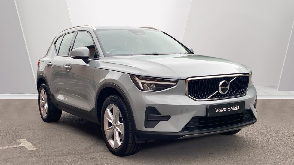 Volvo XC40 2.0 B3P Core 5dr Auto Petrol Estate - Image 1