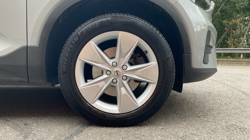 Volvo XC40 2.0 B3P Core 5dr Auto Petrol Estate - Image 9