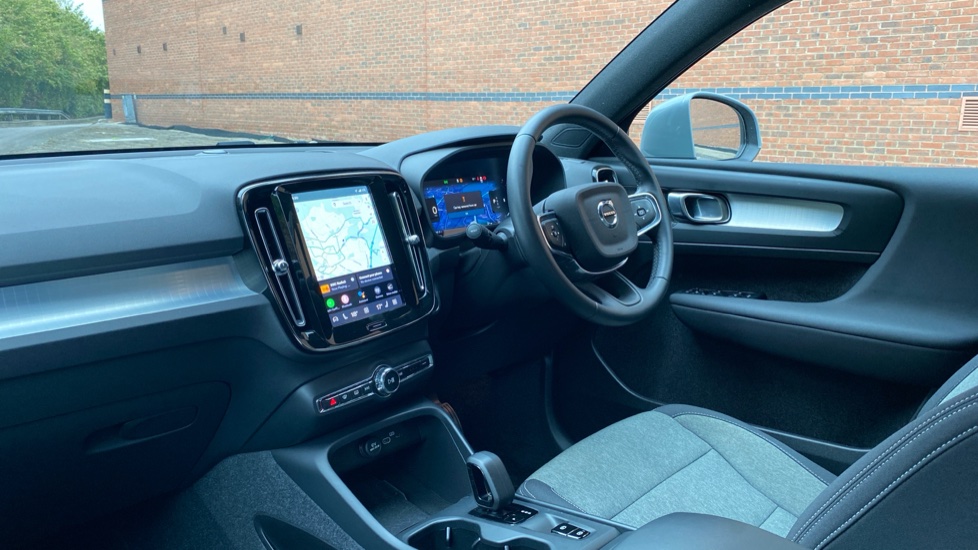 Volvo XC40 2.0 B3P Core 5dr Auto Petrol Estate - Image 18