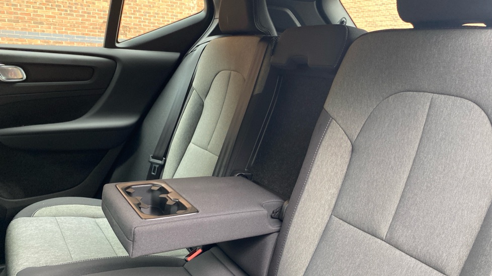 Volvo XC40 2.0 B3P Core 5dr Auto Petrol Estate - Image 20