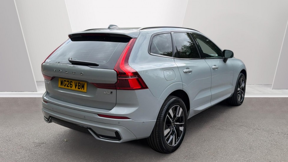 Volvo XC60 2.0 B5P Plus Dark 5dr AWD Geartronic Petrol Estate - Image 2