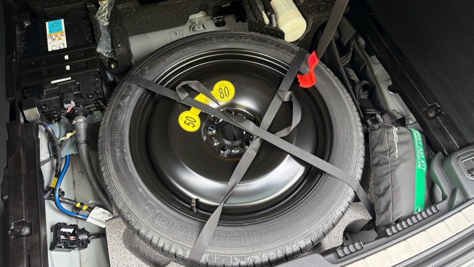 Volvo XC60 2.0 B5P Plus Dark 5dr AWD Geartronic Petrol Estate - Image 66