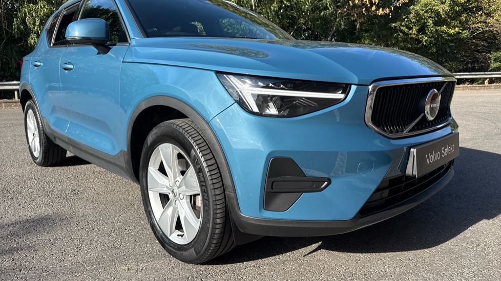 Volvo XC40 2.0 B3P Core 5dr Auto Petrol Estate - Image 25