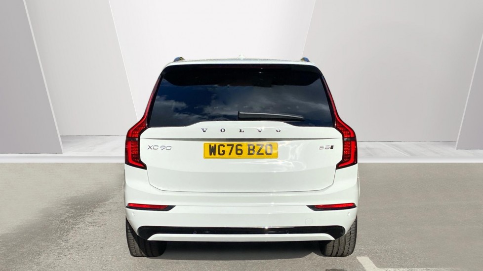 Volvo XC90 2.0 B5P Ultra Dark 5dr AWD Geartronic Petrol Estate - Image 7