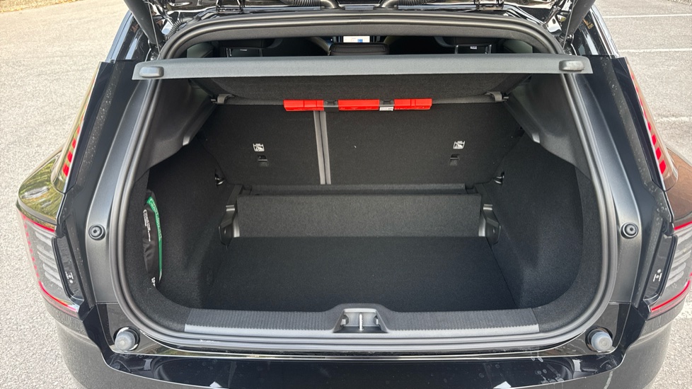 Volvo EX30 200kW SM Ex Range Plus Black Ed 69kWh 5dr Auto Electric Estate - Image 15