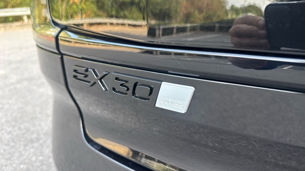 Volvo EX30 200kW SM Ex Range Plus Black Ed 69kWh 5dr Auto Electric Estate - Image 17