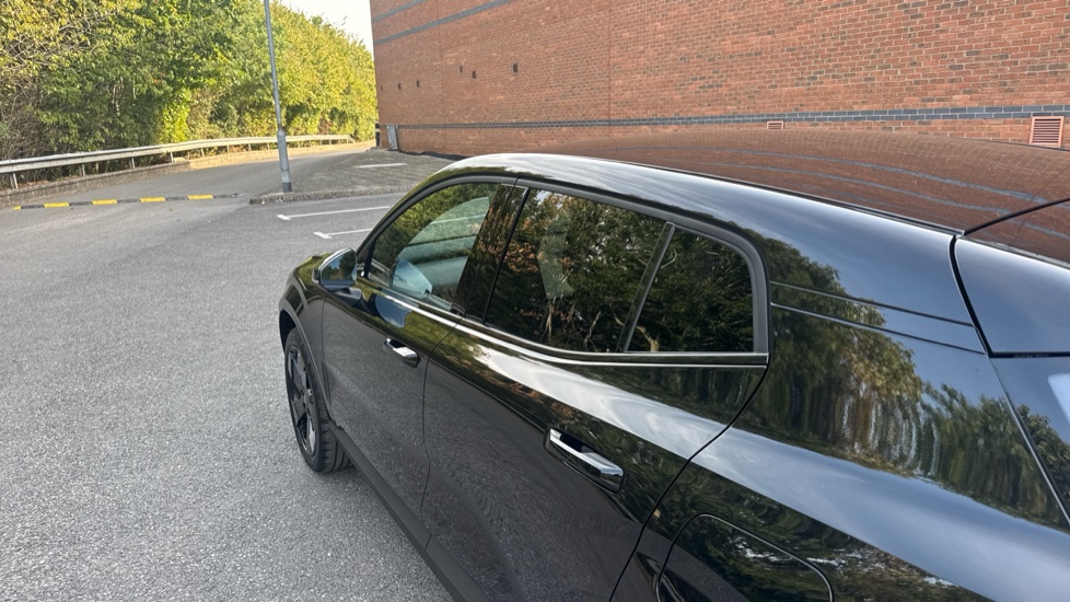 Volvo EX30 200kW SM Ex Range Plus Black Ed 69kWh 5dr Auto Electric Estate - Image 18