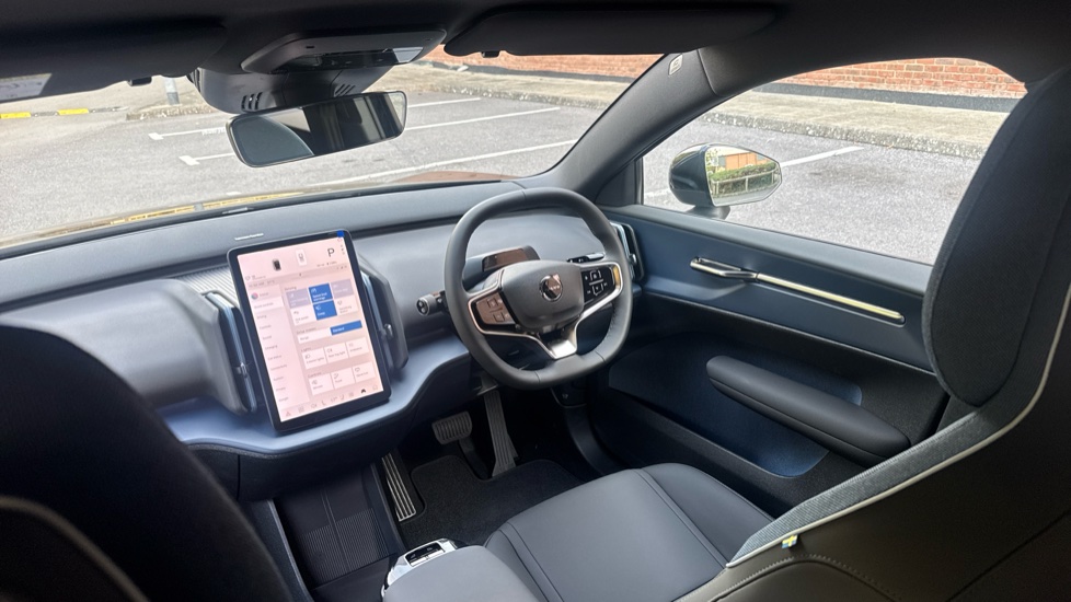 Volvo EX30 200kW SM Ex Range Plus Black Ed 69kWh 5dr Auto Electric Estate - Image 25