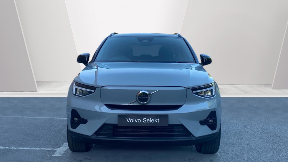 Volvo EX40 185kW Extended Range Plus 78kWh 5dr Auto Electric Estate - Image 8