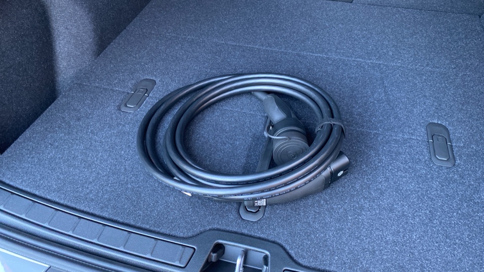 Volvo EX40 185kW Extended Range Plus 78kWh 5dr Auto Electric Estate - Image 15