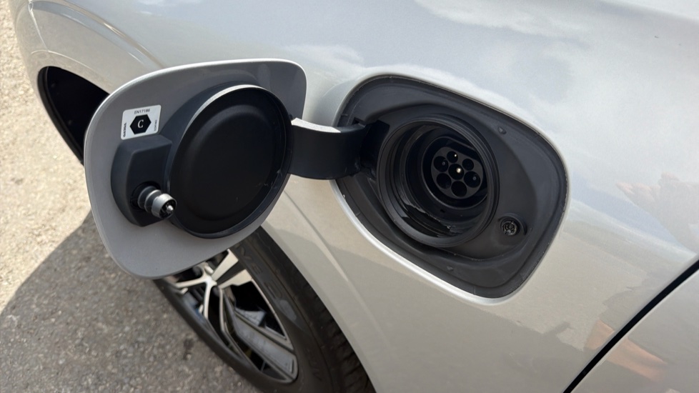 Volvo XC60 2.0 T6 Recharge PHEV Inscription 5dr AWD Auto Estate - Image 69