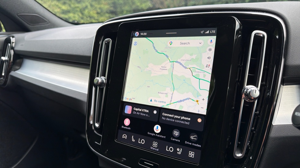 Volvo XC40 2.0 B4P Plus Black Edition 5dr Auto Petrol Estate - Image 18