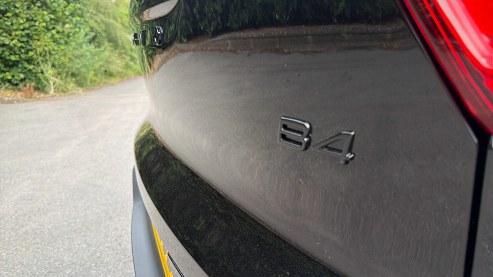 Volvo XC40 2.0 B4P Plus Black Edition 5dr Auto Petrol Estate - Image 48
