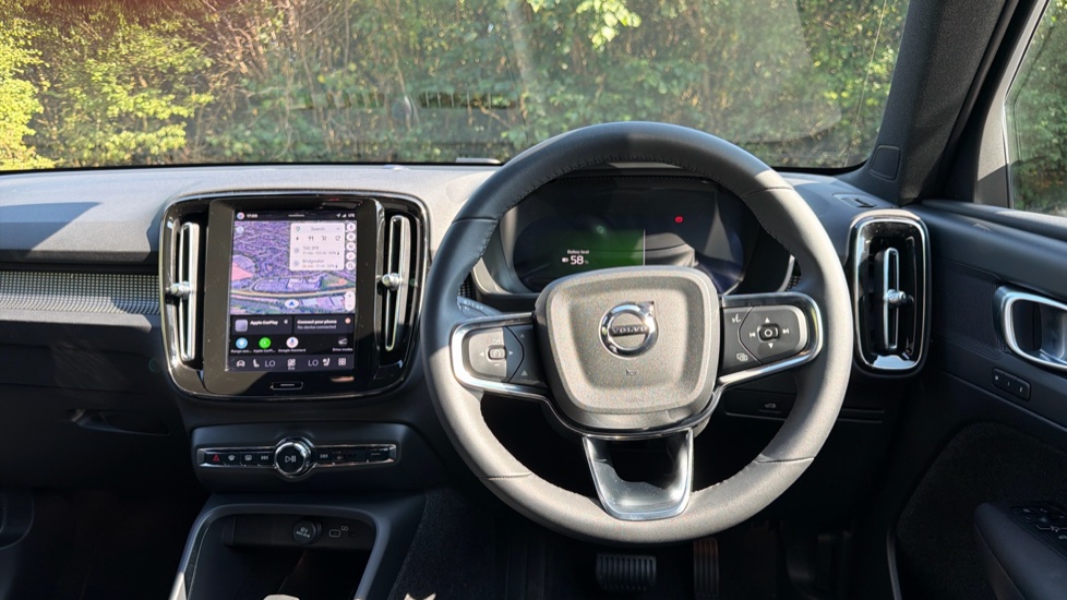 Volvo EX40 185kW Ext Range Plus Black Editon 82kWh 5dr Auto Electric Estate - Image 10
