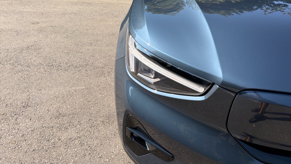 Volvo EX40 185kW Ext Range Plus Black Editon 82kWh 5dr Auto Electric Estate - Image 63