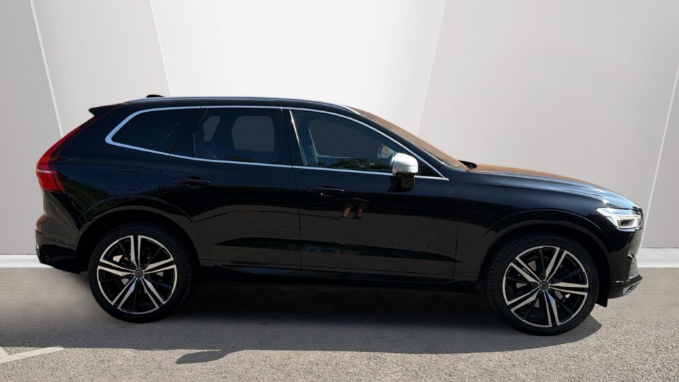 Volvo XC60 2.0 D5 PowerPulse R DESIGN Pro 5dr AWD Geartronic Diesel Estate - Image 3