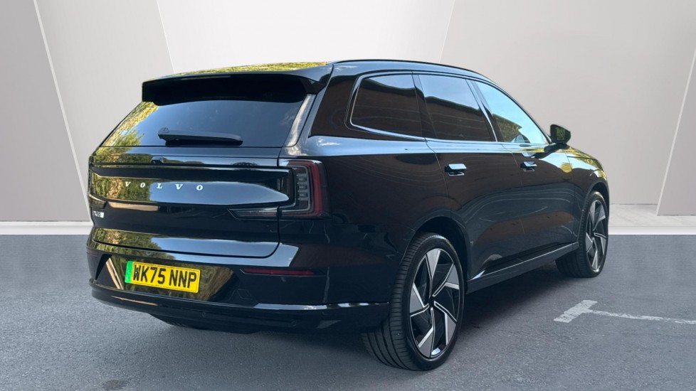 Volvo EX90 380kW Twin Motor Performance Ultra 111kWh 5dr Auto Electric Estate - Image 2