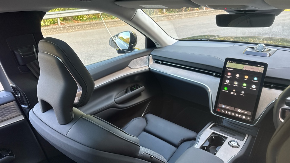 Volvo EX90 380kW Twin Motor Performance Ultra 111kWh 5dr Auto Electric Estate - Image 21