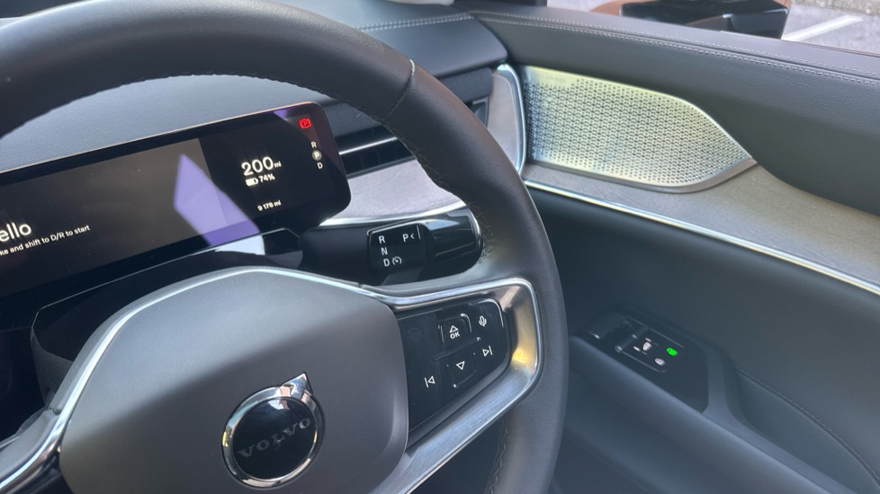 Volvo EX90 380kW Twin Motor Performance Ultra 111kWh 5dr Auto Electric Estate - Image 32