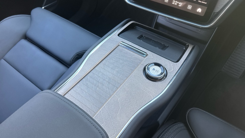 Volvo EX90 380kW Twin Motor Performance Ultra 111kWh 5dr Auto Electric Estate - Image 47