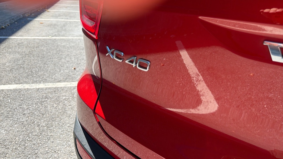 Volvo XC40 1.5 T3 [163] Momentum 5dr Geartronic Petrol Estate - Image 52