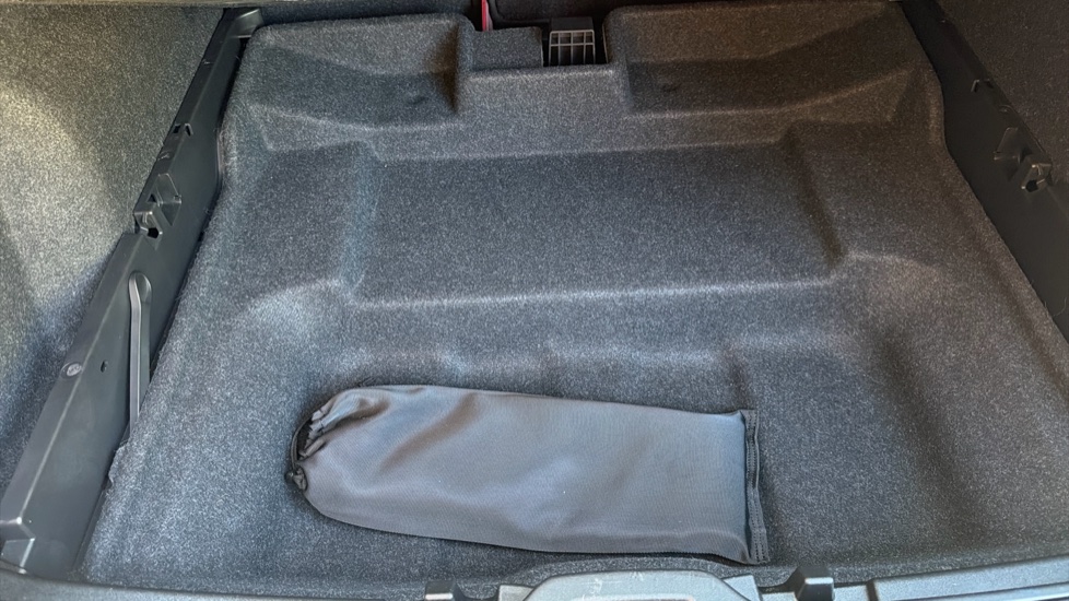 Volvo XC40 1.5 T3 [163] Momentum 5dr Geartronic Petrol Estate - Image 54