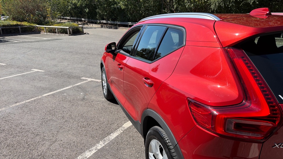 Volvo XC40 1.5 T3 [163] Momentum 5dr Geartronic Petrol Estate - Image 55