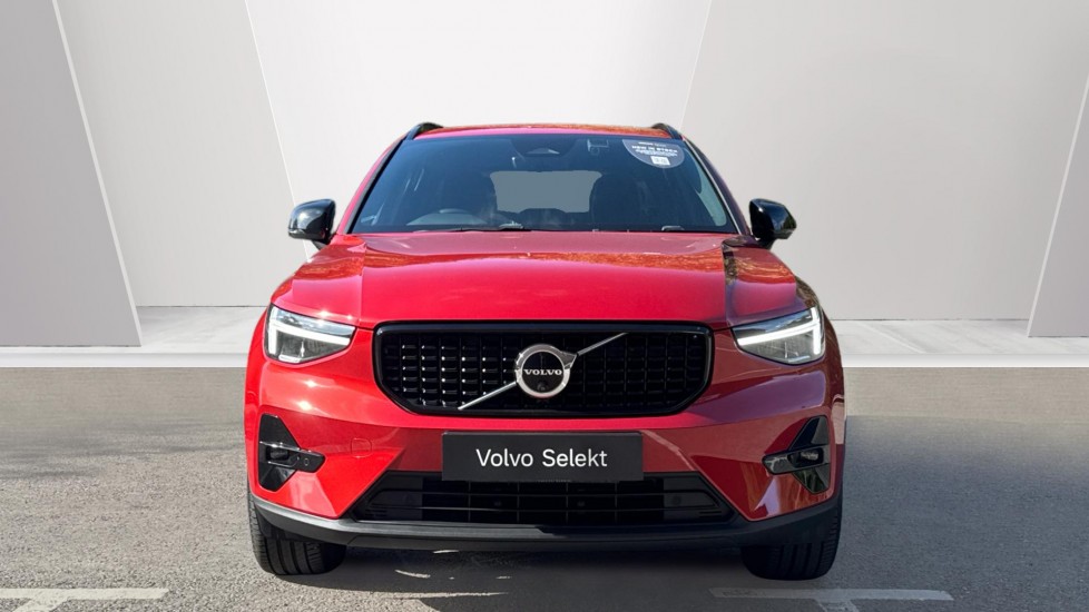 Volvo XC40 2.0 B4P Plus Dark 5dr Auto Petrol Estate - Image 8