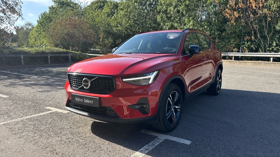Volvo XC40 2.0 B4P Plus Dark 5dr Auto Petrol Estate - Image 20