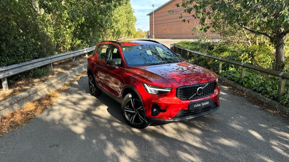 Volvo XC40 2.0 B4P Plus Dark 5dr Auto Petrol Estate - Image 52
