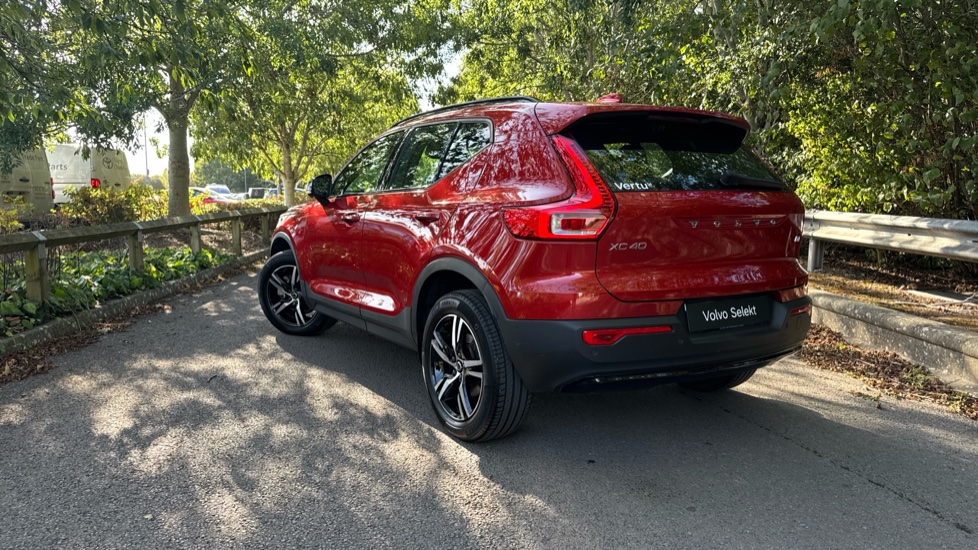 Volvo XC40 2.0 B4P Plus Dark 5dr Auto Petrol Estate - Image 56