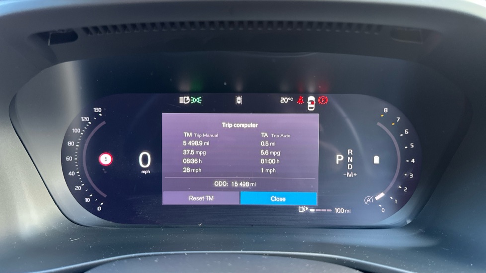 Volvo XC40 2.0 B4P Plus Dark 5dr Auto Petrol Estate - Image 11