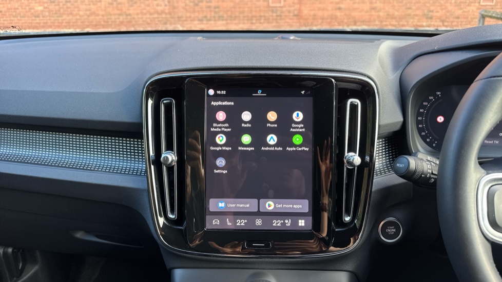 Volvo XC40 2.0 B4P Plus Dark 5dr Auto Petrol Estate - Image 12
