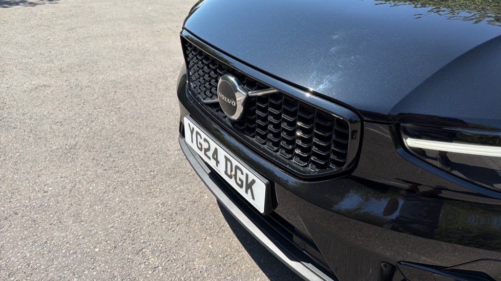 Volvo XC40 2.0 B3P Plus Dark 5dr Auto Petrol Estate - Image 65